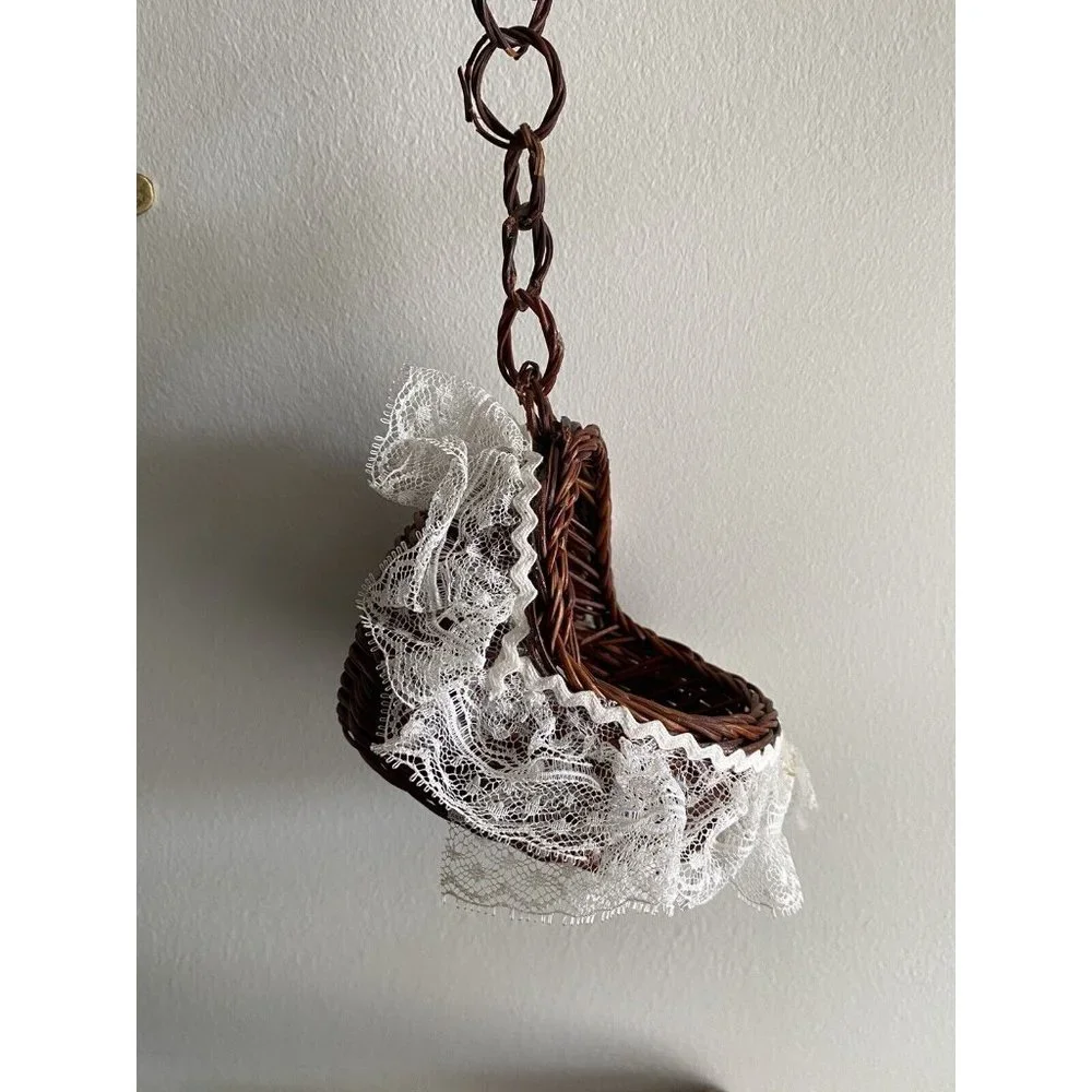 Hanging Wicker Doll Basket Vintage‎ Doll Bassinet with Angel Lace Doll Ornament